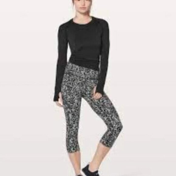 𝅺Lululemon Fast & Free Crop II *Nulux 19" Chirasu Black 6 - Picture 3 of 10